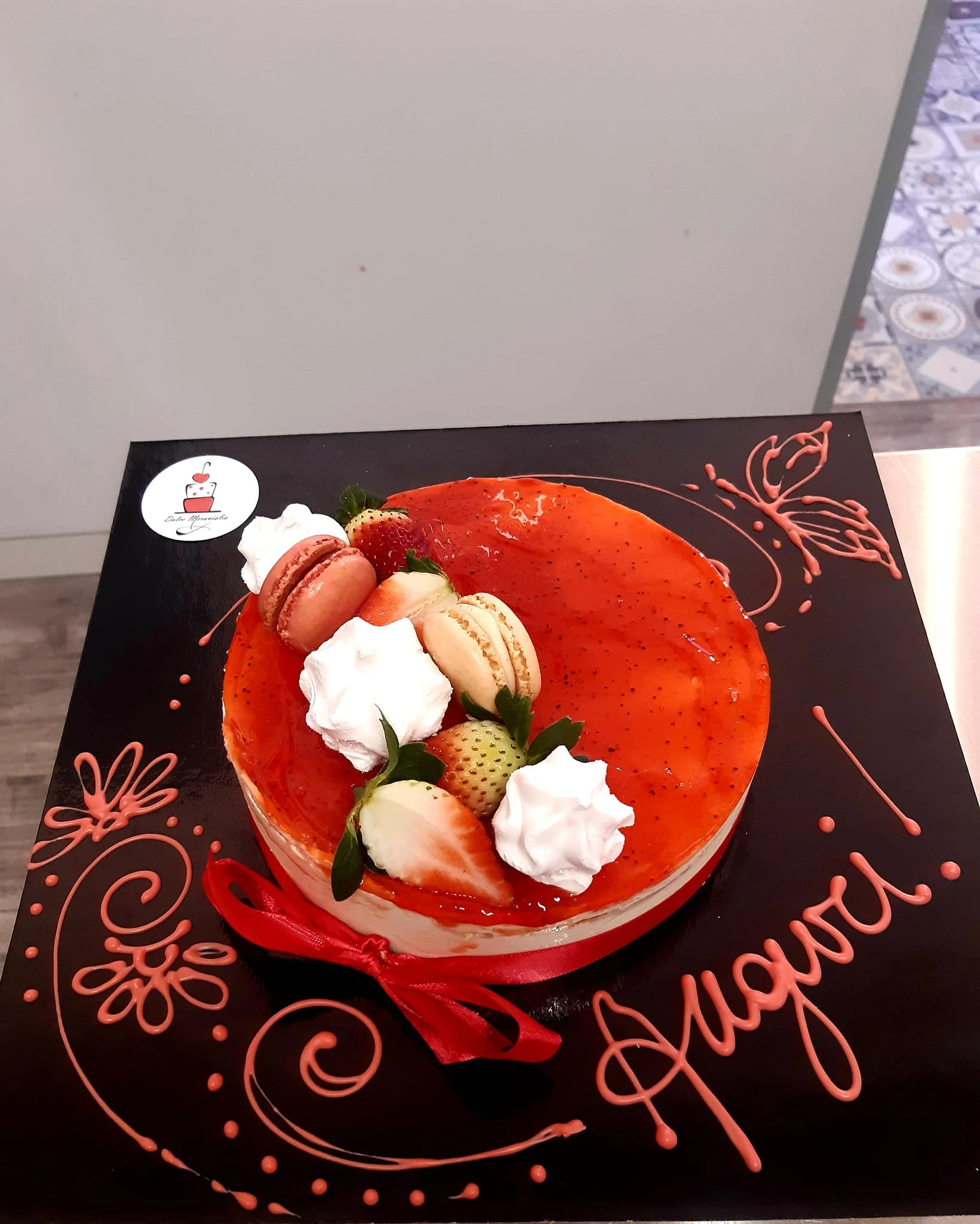 Torta moderna ed elegante